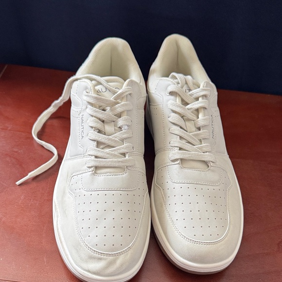 New Nautica men's light gray sneakers, size 13. - Picture 11 of 12